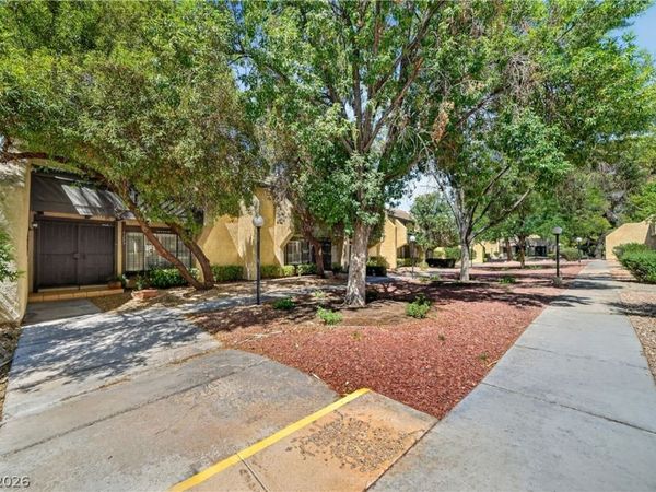 3209 Kinsale Court , Las Vegas, NV 89121