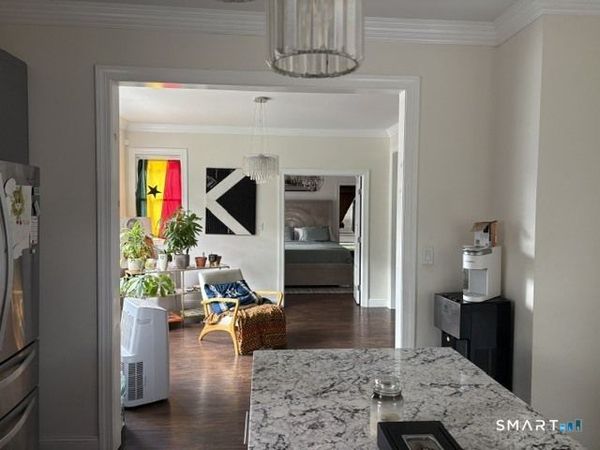 31 Carmel, New Haven, CT 06511