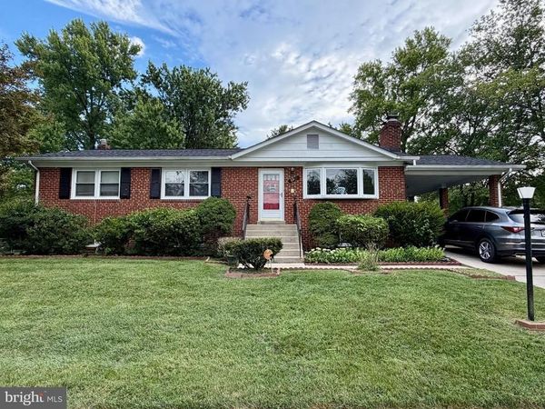 6601 GROVETON DRIVE, CLINTON, MD 20735