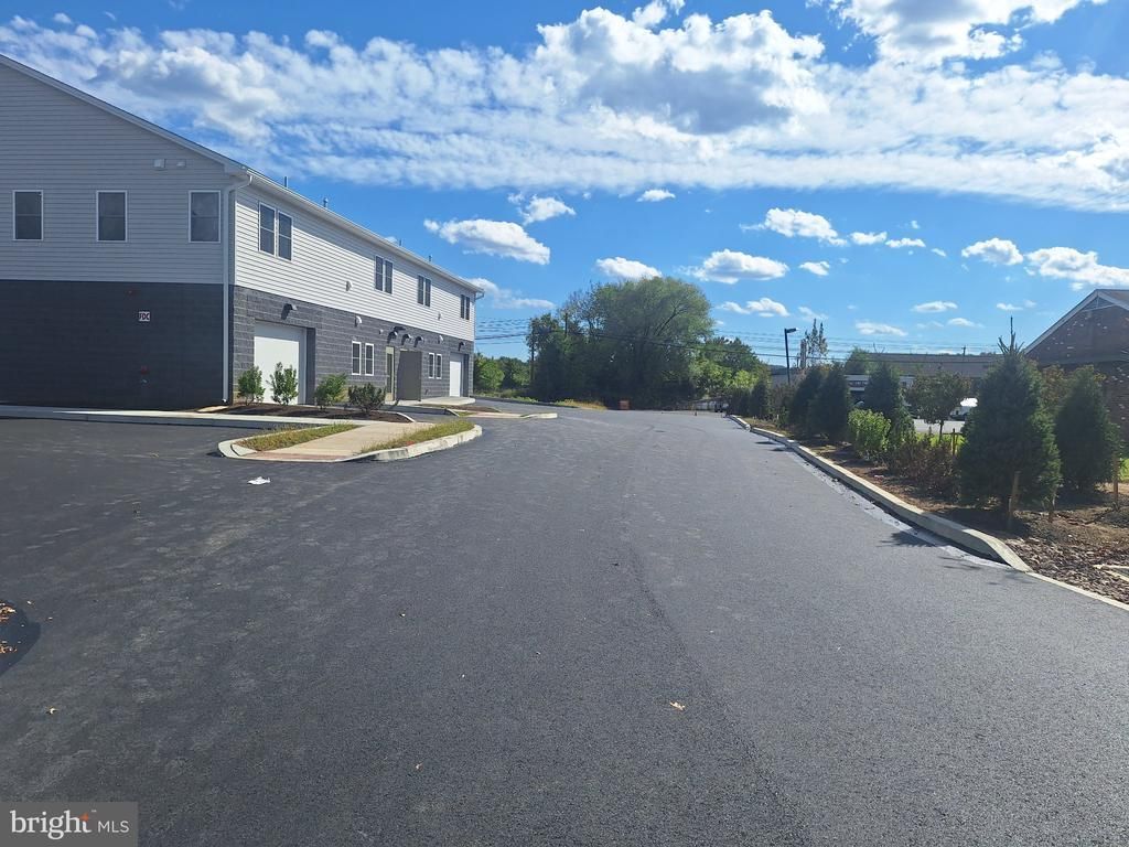 1037 W HIGH STREET, STOWE, PA 19464