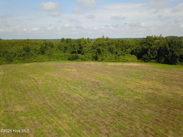 1 S Nc 41 Highway , Wallace, NC 28466