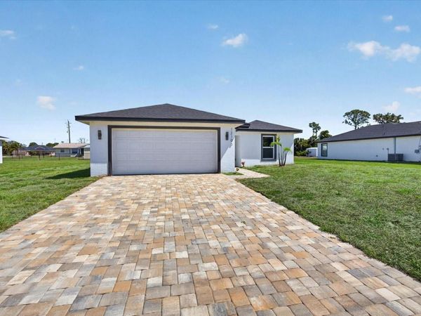 12106 CLARENDON AVENUE , PORT CHARLOTTE, FL 33981