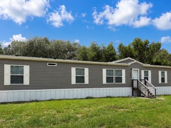 34627 RADIO ROAD , LEESBURG, FL 34788