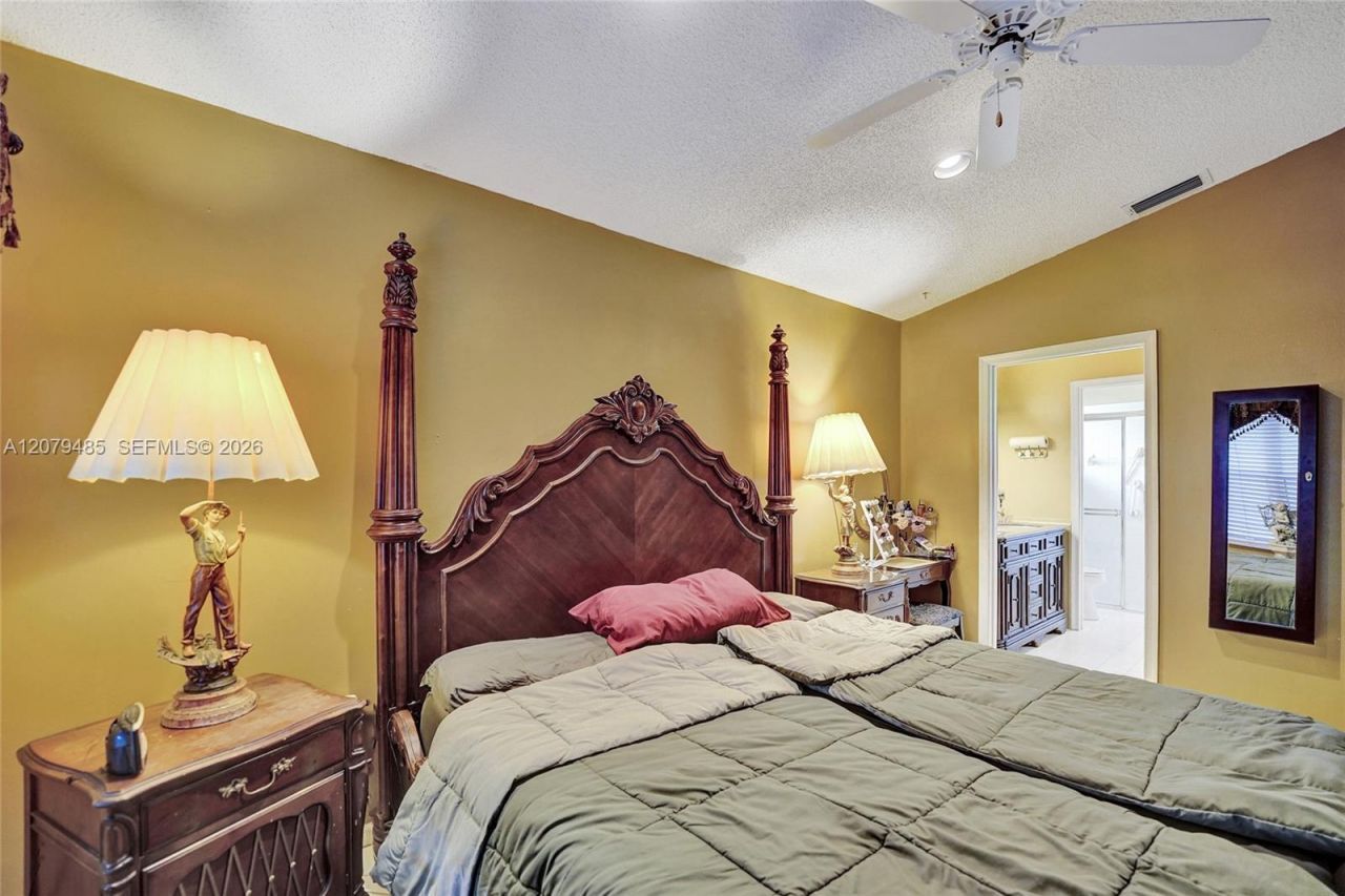 774 SW 120th Ave , Pembroke Pines, FL 33025 Photo