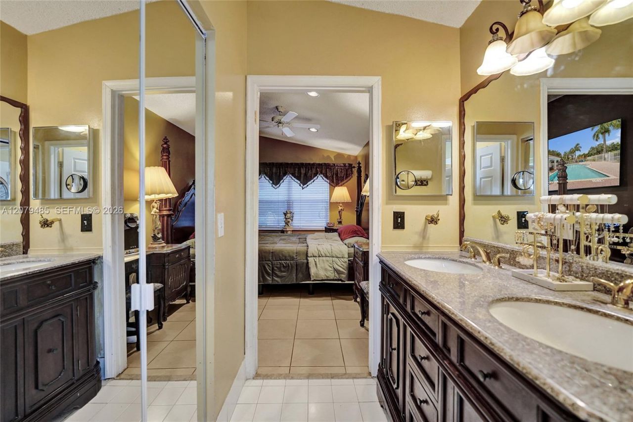 774 SW 120th Ave , Pembroke Pines, FL 33025 Photo