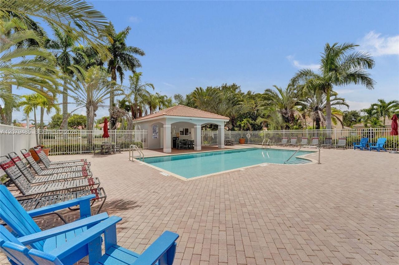774 SW 120th Ave , Pembroke Pines, FL 33025 Photo