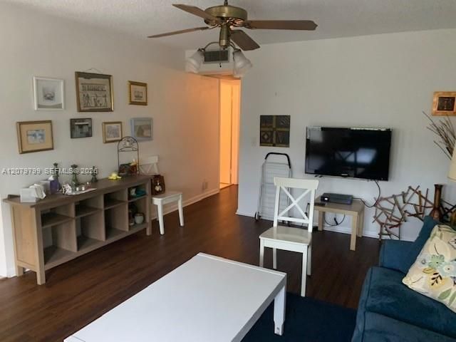 300 SW 134th Way , Unit 405E, Pembroke Pines, FL 33027 Photo