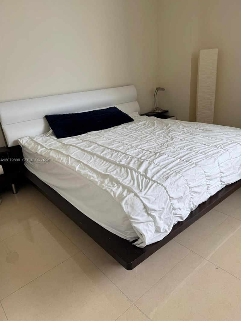 325 S Biscayne Blvd, Unit 2914, Miami, FL 33131 Photo