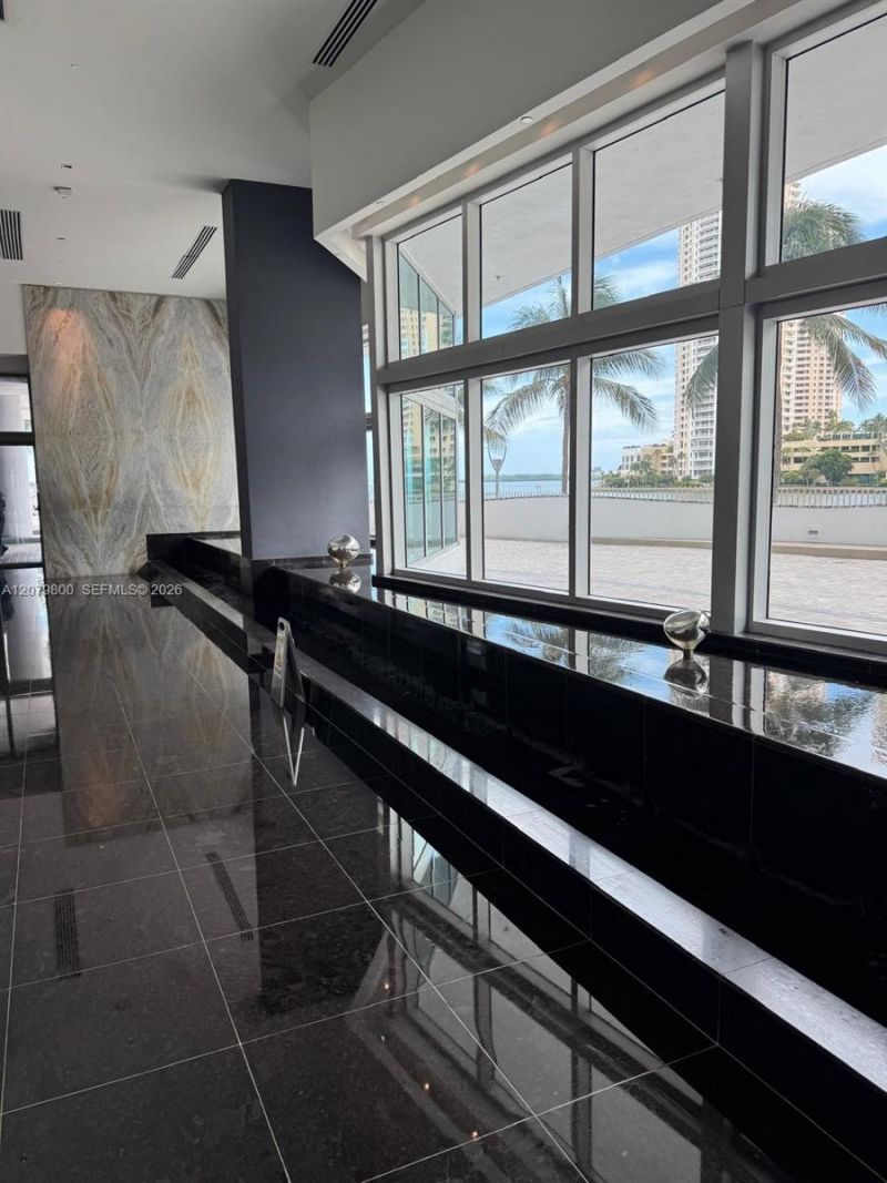 325 S Biscayne Blvd, Unit 2914, Miami, FL 33131 Photo