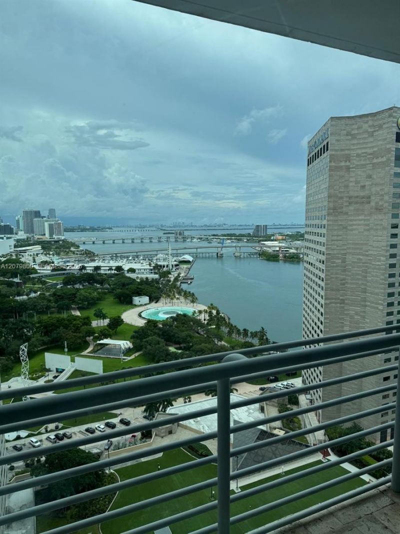 325 S Biscayne Blvd, Unit 2914, Miami, FL 33131 Photo