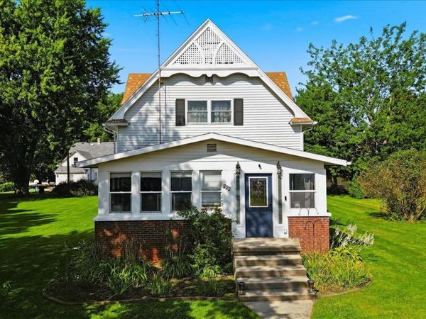 222 Wilson Avenue , Chadwick, IL 61014