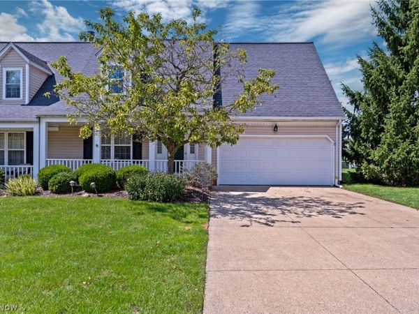 1980 Sandy Hook , Unit 32, Stow, OH 44224