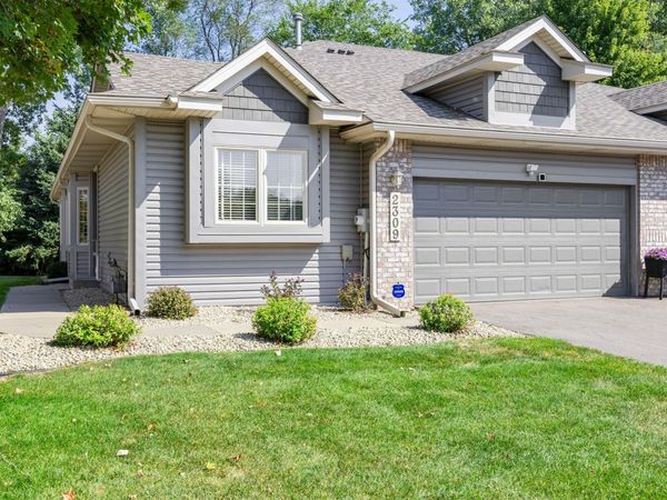 2309 Stephani Court , Little Canada, MN 55117
