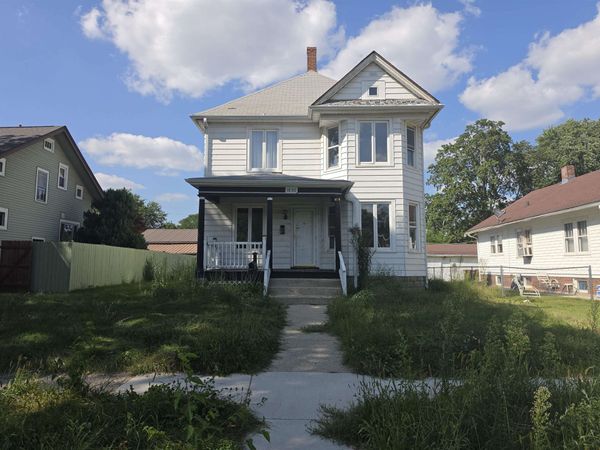 1630 10th Avenue, ROCKFORD, IL 61104