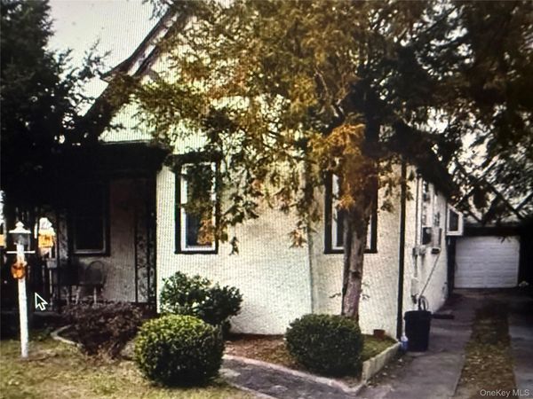 735 Wesley Street , Baldwin, NY 11510