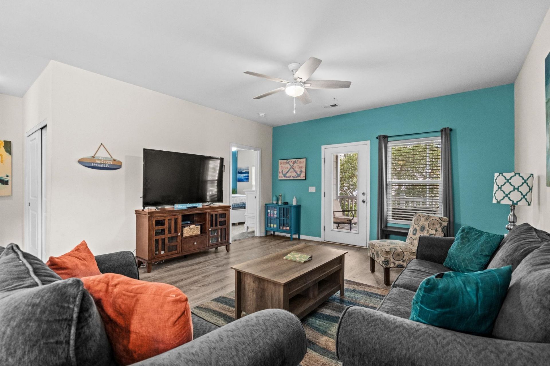 6253 Catalina Dr. Photo 12