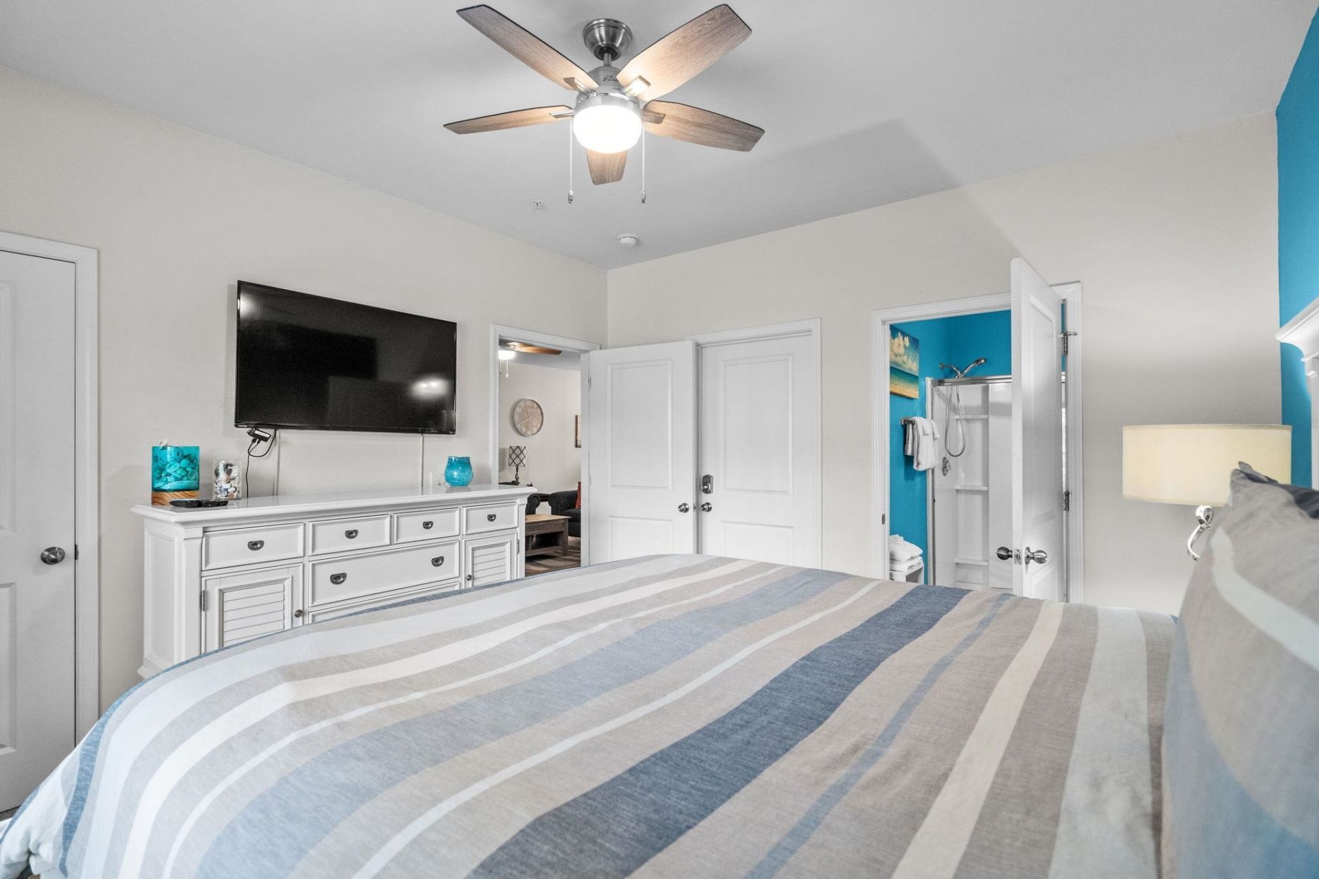 6253 Catalina Dr. Photo 15