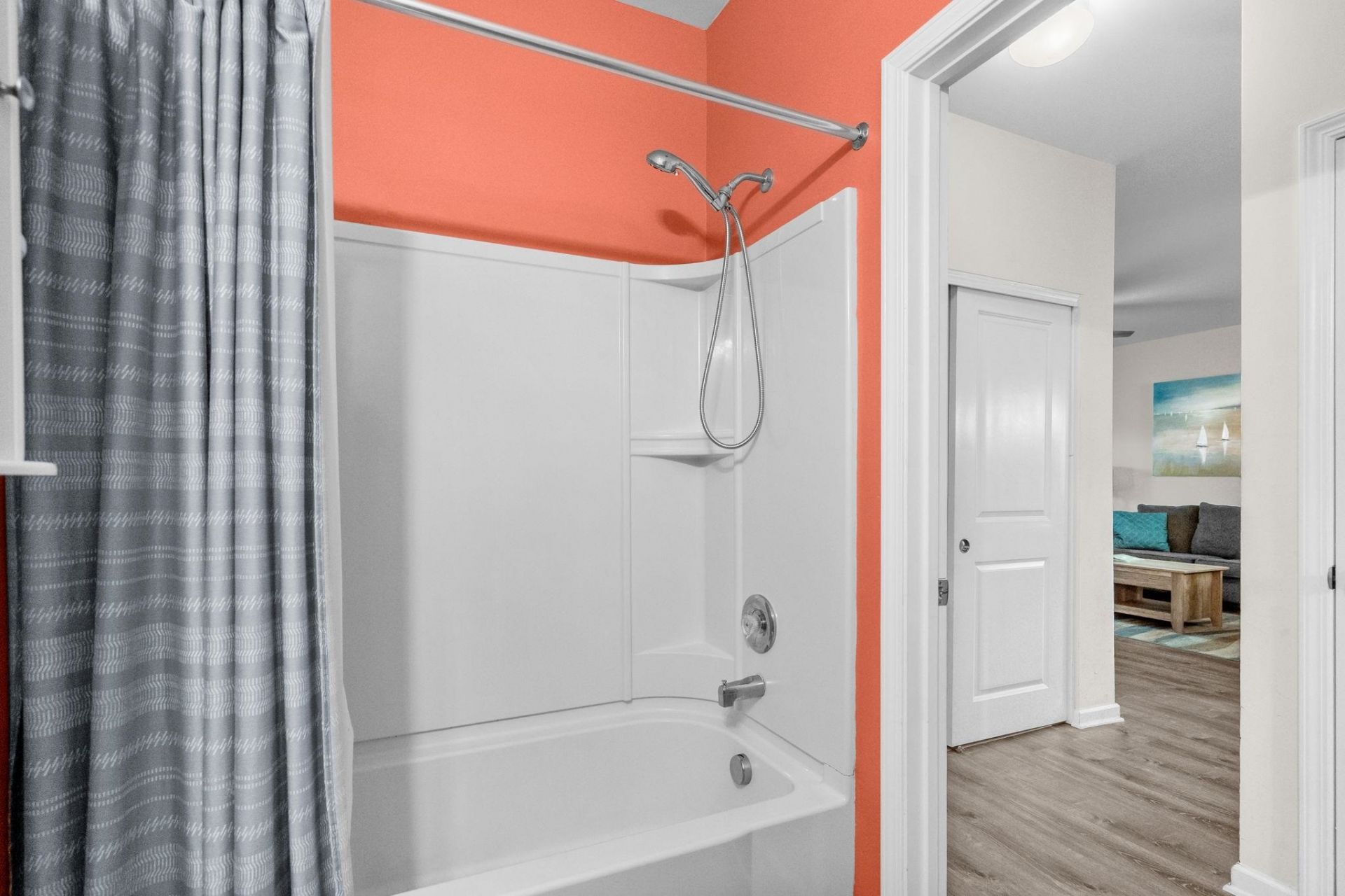 6253 Catalina Dr. Photo 22