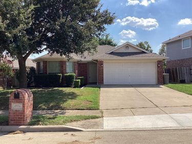 4936 Happy Trail, Fort Worth, TX 76244