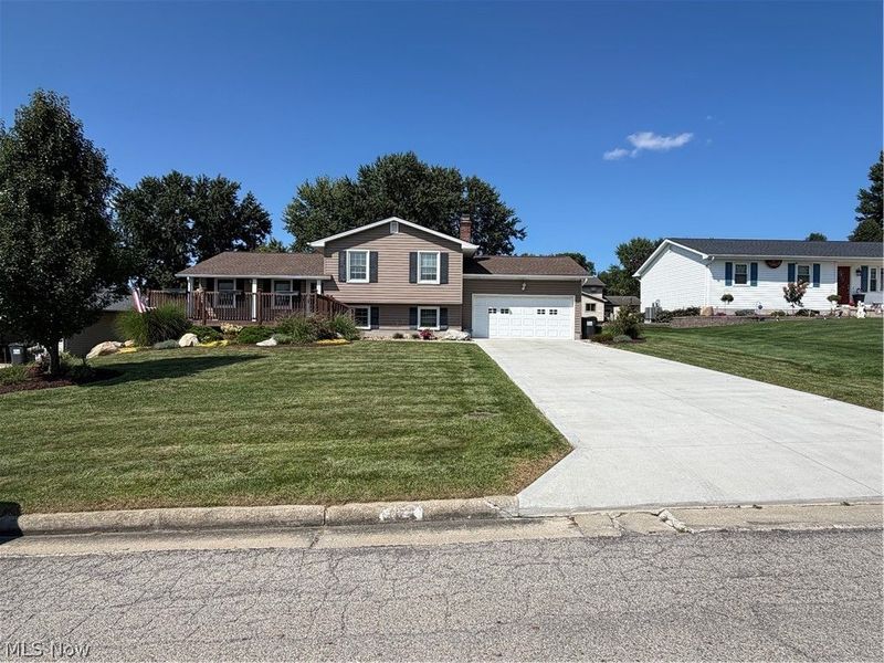 164 Runnemede Drive, Youngstown, OH 44512 Photo 2