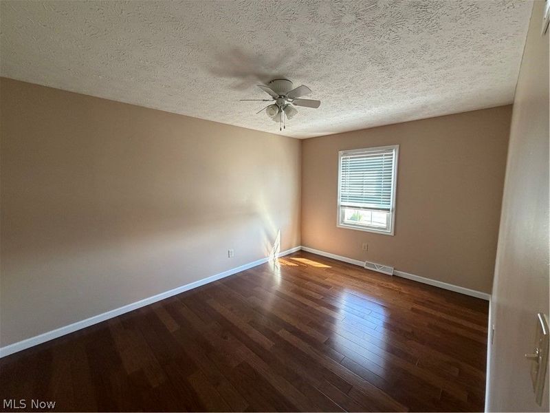 164 Runnemede Drive, Youngstown, OH 44512 Photo 32