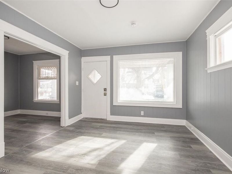 11429 Lardet Avenue, Cleveland, OH 44104 Photo 6