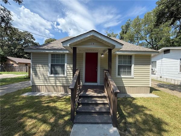 218 Grant Street W, Chickasaw, AL 36611