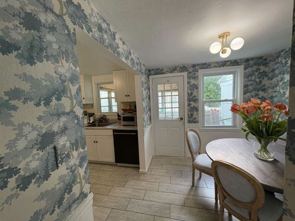 216 Quincy Shore Dr, Quincy, MA 02171