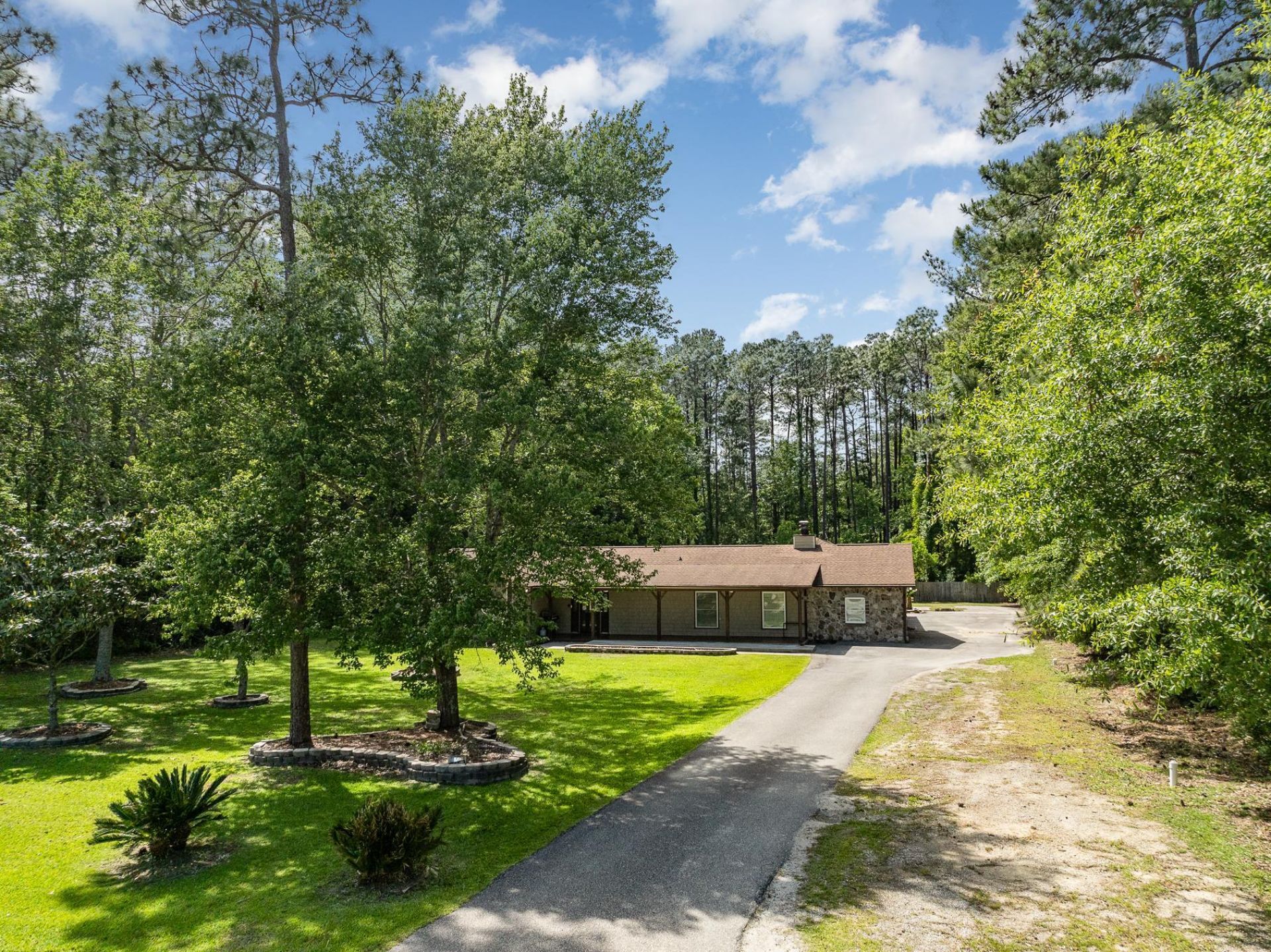 3705 Limerick Rd.  Photo 5