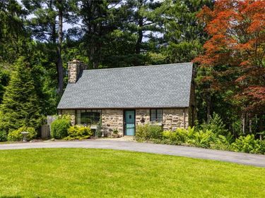 1000 Penfield Rd, Rochester, NY 14625