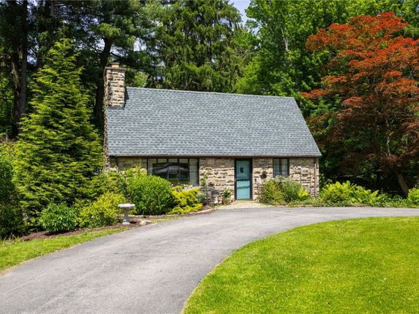 1000 Penfield Rd, Rochester, NY 14625
