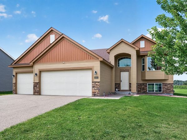 1405 Carlson Drive, Isanti, MN 55040
