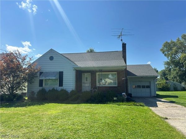 92 Camvet Drive , Campbell, OH 44405