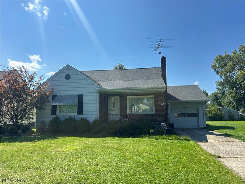 92 Camvet Drive, Campbell, OH 44405 Photo 1