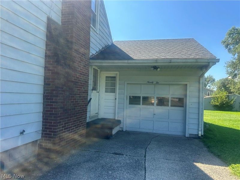 92 Camvet Drive, Campbell, OH 44405 Photo 8