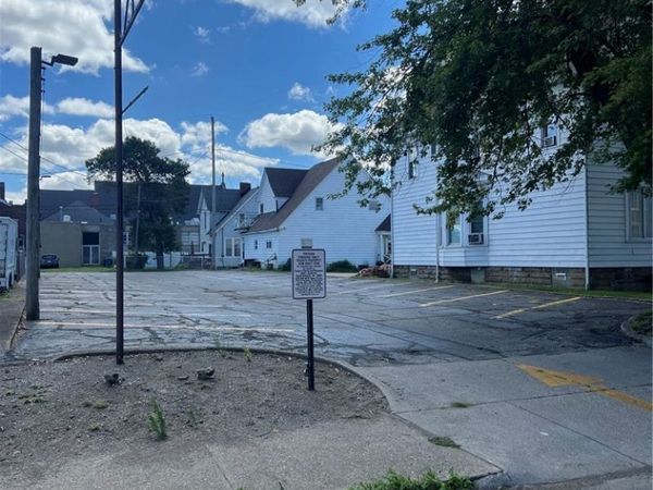 223 W 6th Street , Lorain, OH 44052