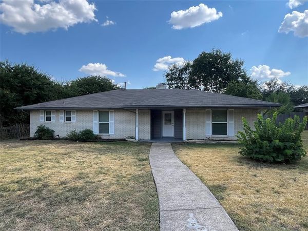 146 Bailey Drive, DeSoto, TX 75115