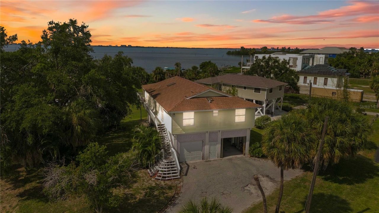 6904 22nd Street W, Bradenton, FL 34207 Photo