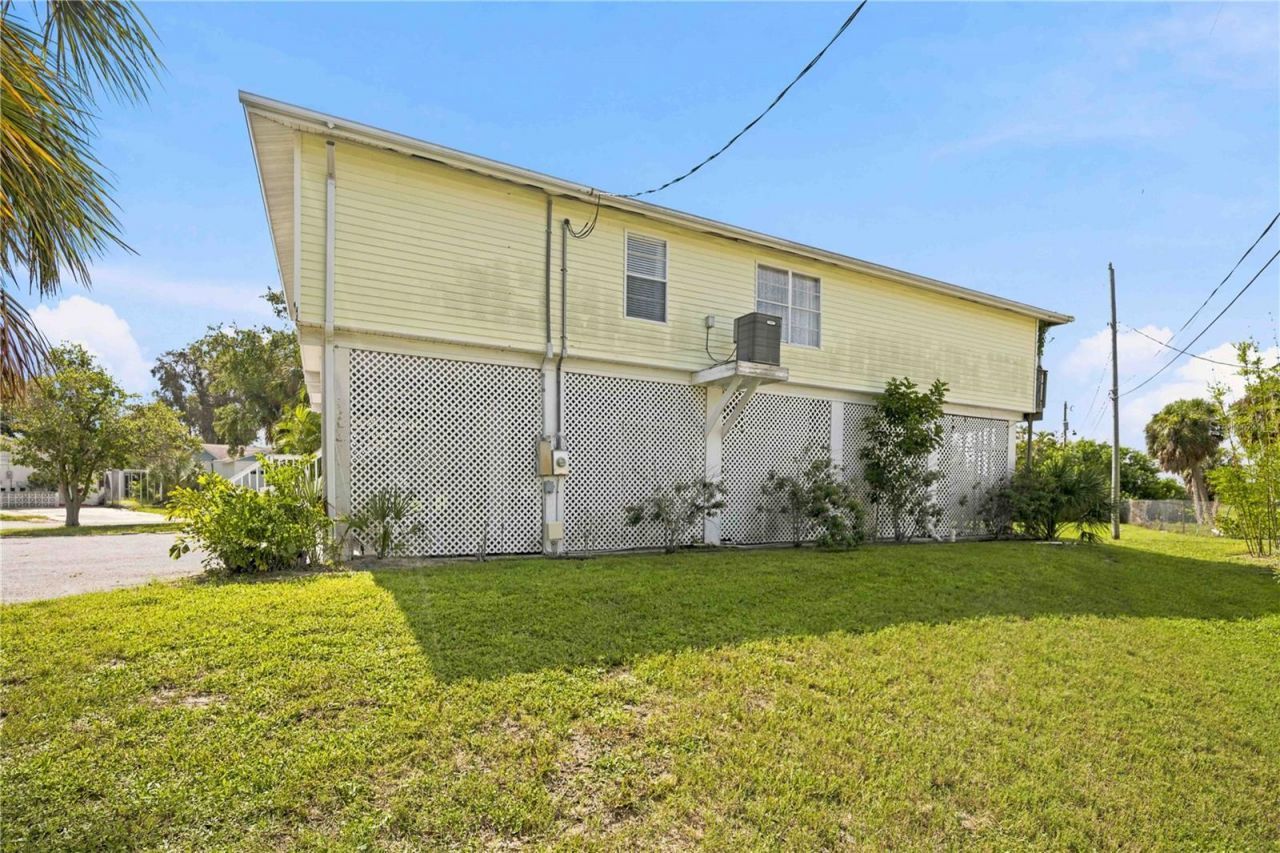 6904 22nd Street W, Bradenton, FL 34207 Photo