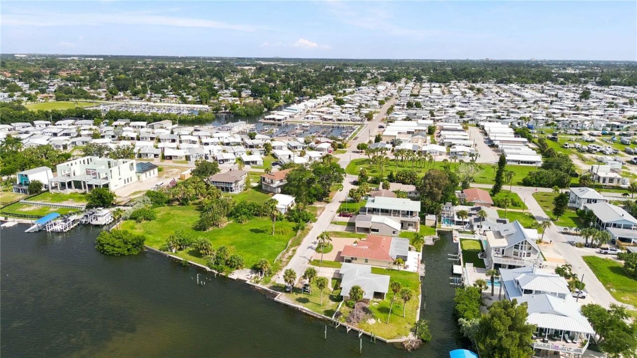 6904 22nd Street W, Bradenton, FL 34207 Photo