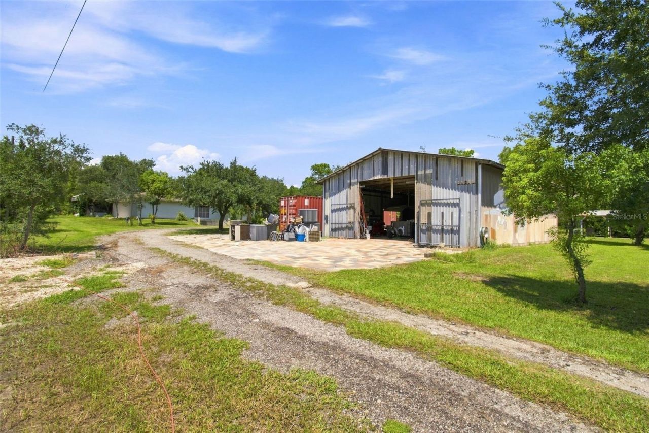 8279 Sunshine Grove Road, Brooksville, FL 34613 Photo