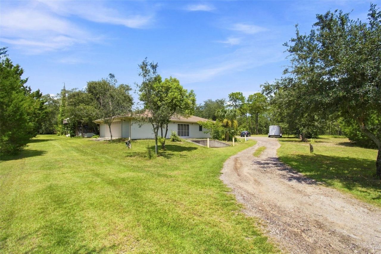 8279 Sunshine Grove Road, Brooksville, FL 34613 Photo