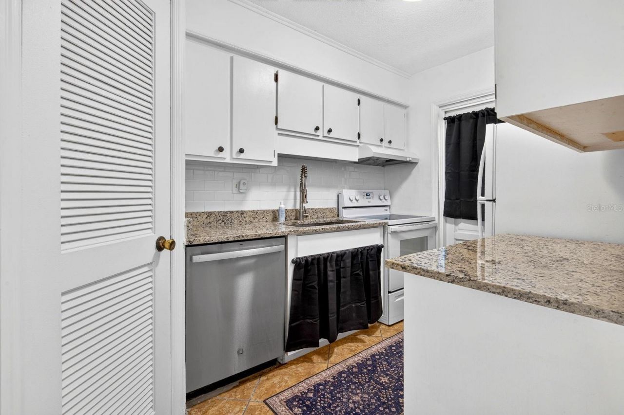 4507 9th Street W, Unit E3, Bradenton, FL 34207 Photo