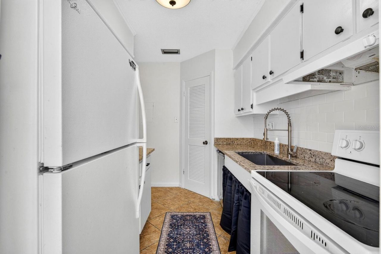 4507 9th Street W, Unit E3, Bradenton, FL 34207 Photo