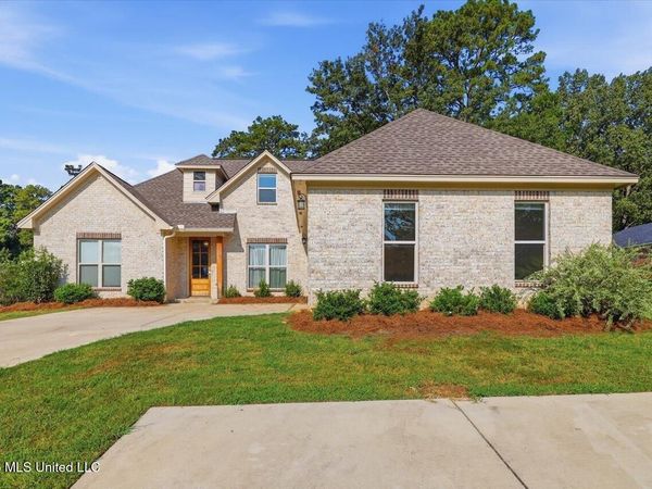 580 Hickory Place, Brandon, MS 39047