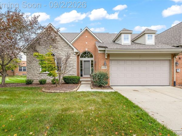 2350 Lexington Circle S, Canton Township, Mi 48188