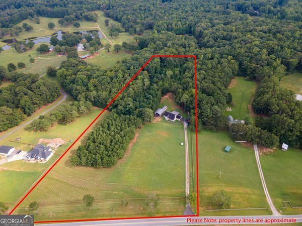 971 Bo Bo Banks Road, Grantville, GA 30220