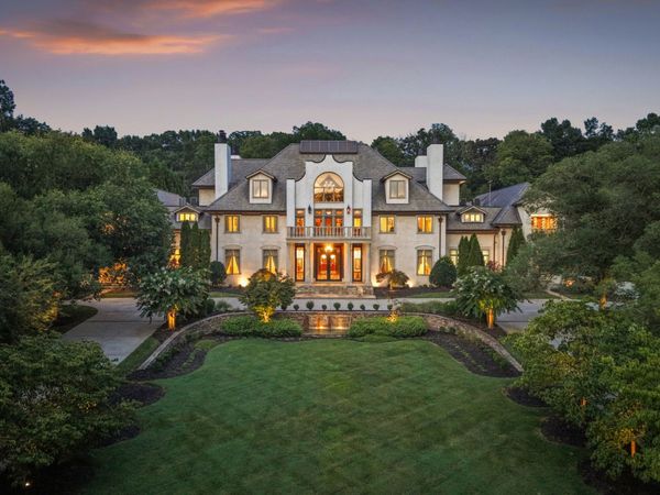 8843 Forest Creek Ln , Ooltewah, TN 37363