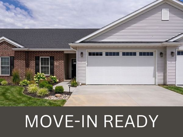 4 FRANK Court, Le Claire, IA 52753