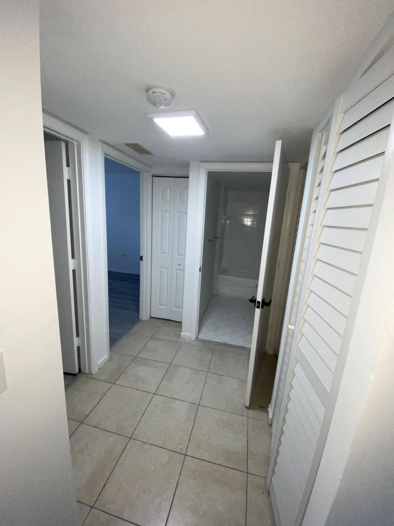 3740 N Jog Road, Unit 106, West Palm Beach, FL 33411 Photo
